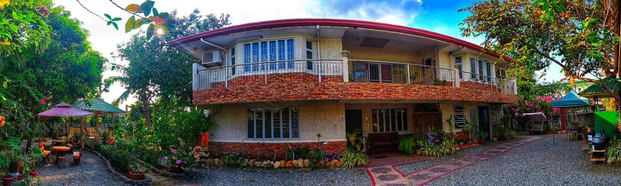 Monte Rio Gardens Bed & Breakfast Alaminos Exterior photo