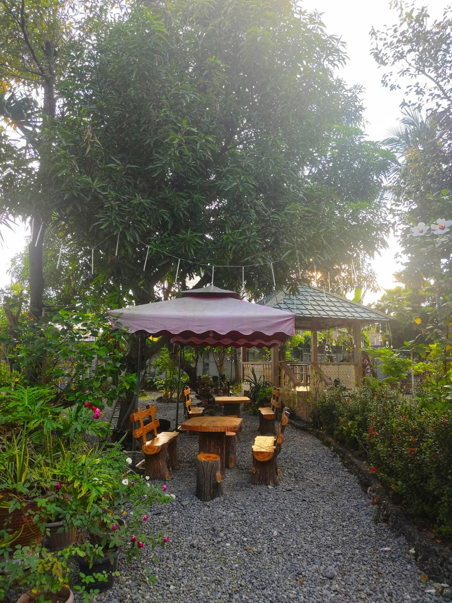 Monte Rio Gardens Bed & Breakfast Alaminos Exterior photo